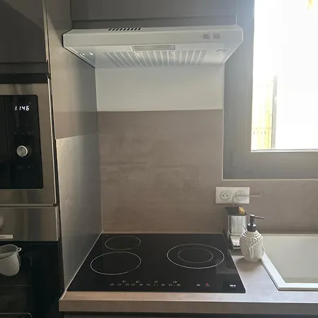 Cosy Et Independant - Ideal Pour 2 Personnes 招待所