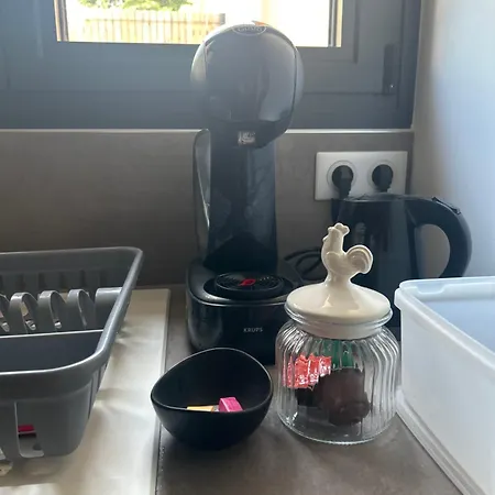 Cosy Et Independant - Ideal Pour 2 Personnes 招待所 3*