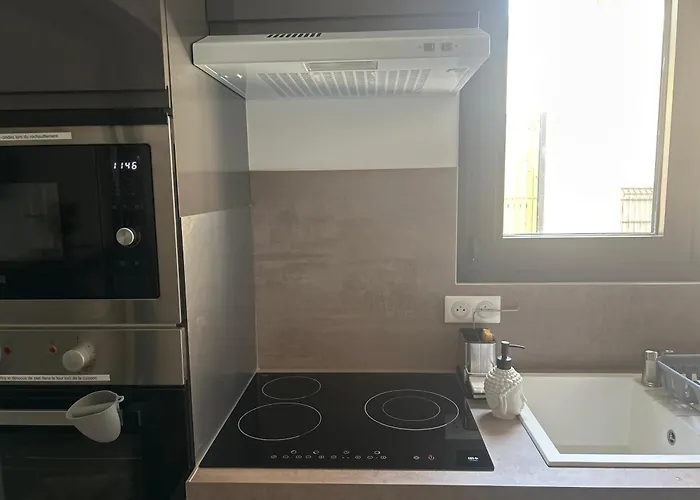 Cosy Et Independant - Ideal Pour 2 Personnes 招待所